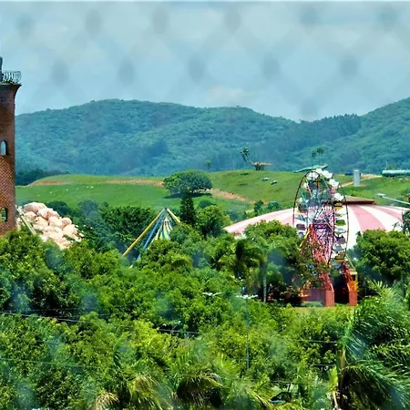 Apto Nantes Com Vista Pro Beto Carrero World Penha  Exterior foto
